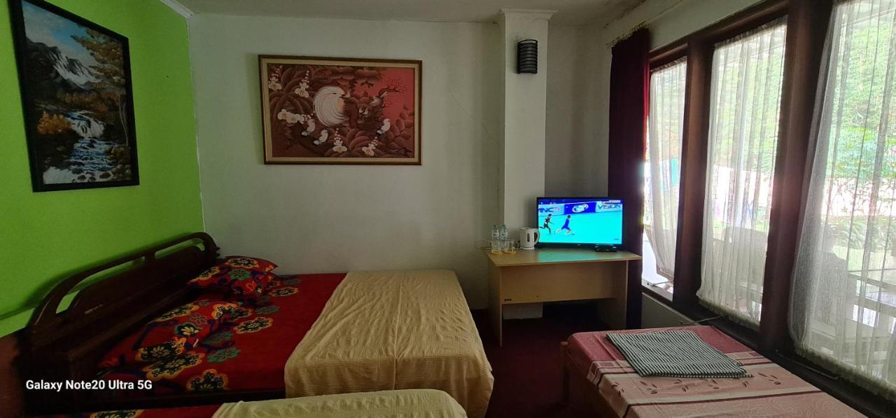 Homestay Triniti レムバン エクステリア 写真