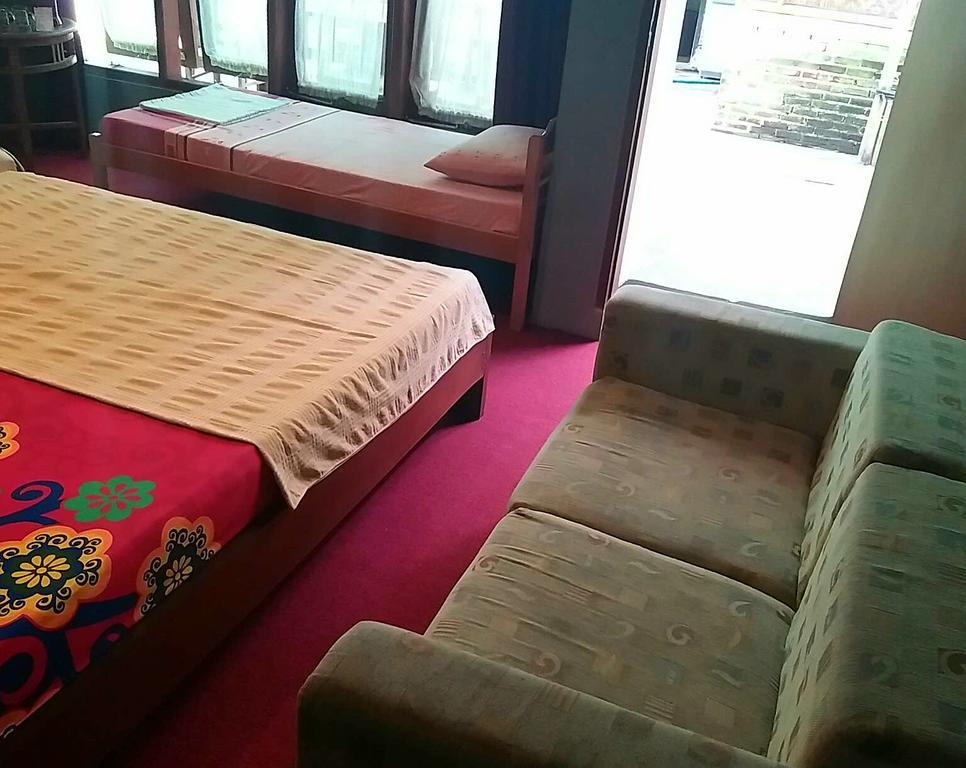 Homestay Triniti レムバン エクステリア 写真
