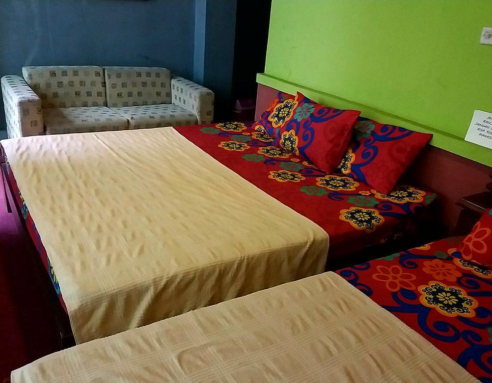Homestay Triniti レムバン エクステリア 写真